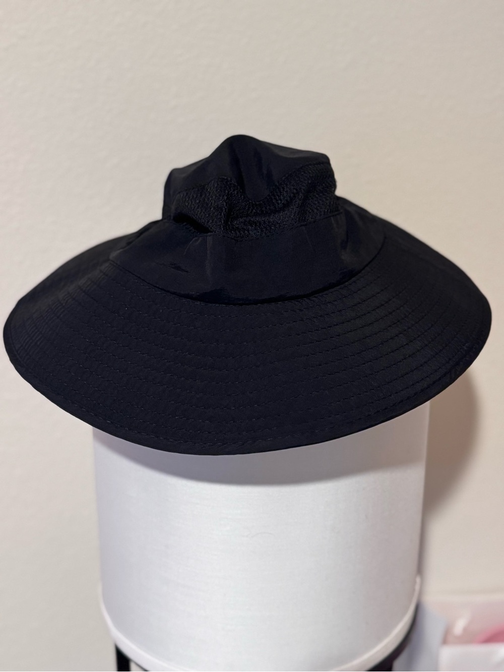 Black Sun Hat With Neck Covering! - Picture 1 of 4